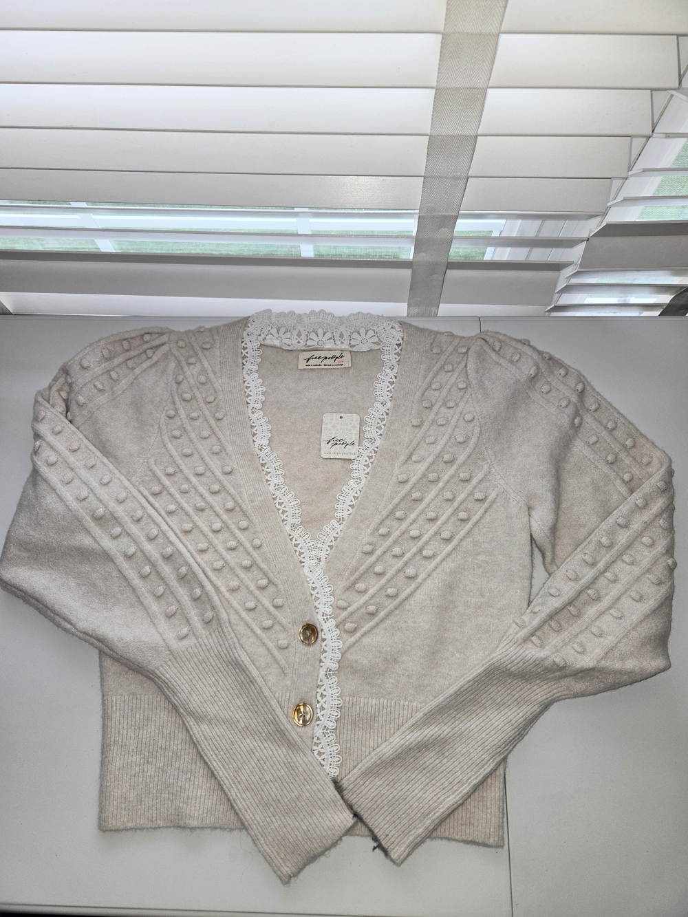 NWT Free People Almond Milk Lace SoftSpun Long Sleeve Knit Crop Cardigan - M - Picture 7 of 12